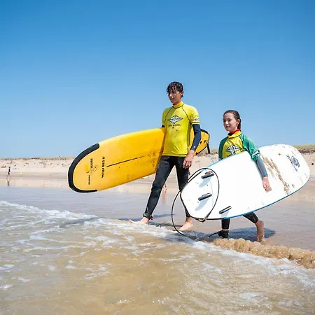 Hébergement de vacances Maisonnette 4 Pers. à 300m De La Avec Piscine, Tennis Et Wifi - Fr-1-231-321 *