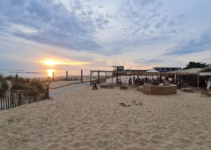 Maisonnette 4 Pers. à 300m De La Avec Piscine, Tennis Et Wifi - Fr-1-231-321 *