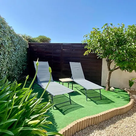 Holiday home Maisonnette 4 Pers. A 300m De La Avec Piscine, Tennis Et Wifi - Fr-1-231-321 *